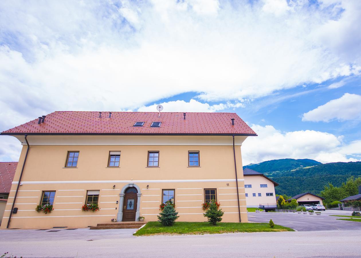 Bed & Breakfast Karun Cerklje na Gorenjskem Bagian luar foto